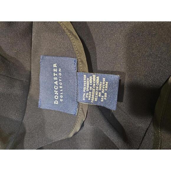 Doncaster Chic Sleeveless Navy Dress with Hidden Buttons #34 - Picture 7 of 7